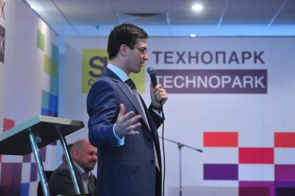 Презентация ТЕХНОПАРКА СКОЛКОВО. На снимке: директор ООО ТЕХНОПАРК СКОЛКОВО Сергей Курилов. 14 сентября 2011 года.