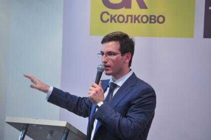 Презентация ТЕХНОПАРКА СКОЛКОВО. На снимке: директор ООО ТЕХНОПАРК СКОЛКОВО Сергей Курилов. 14 сентября 2011 года.