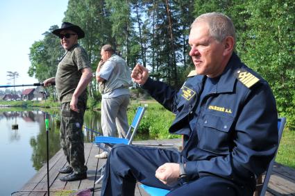 Рыболовный клуб Золотой сазан. На фото: Глава Росрыболовства Андрей Крайний. 04 июля 2011 года.