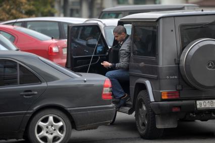 Водитель автомобиля Mercedes G 320. 22 сентября 2011 года.