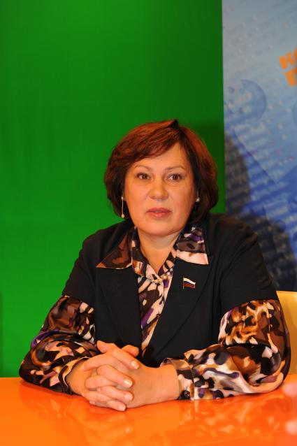 Депутат ГД РФ, зампред комитета по делам национальностей Ирина Горькова в ИД КП. 26 сентября 2011 года.