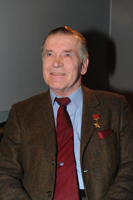 Летчик-космонавт Александр Серебров. 30 сентября 2011 года.