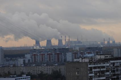 Виды Москвы. Район Капотня. Московский нефтеперерабатывающий завод (МНПЗ) и ТЭЦ-22. 12 октября 2011 года.