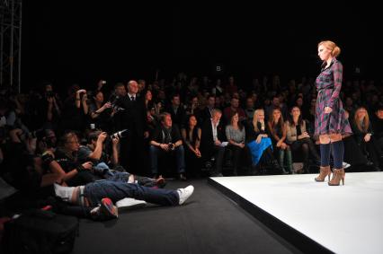 Показ коллекции Тимати BLACK STAR BY TIMATI & ANDREI PONOMAREV на неделе моды Mercedes-Benz Fashion Week.  23 октября 2011 года.