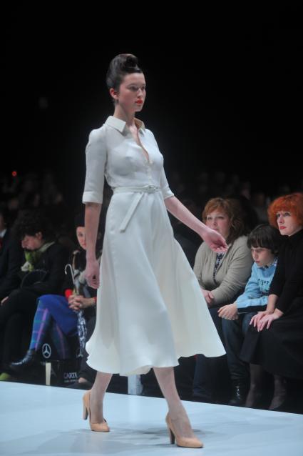 Показ коллекции TEGIN на неделе моды Mercedes-Benz Fashion Week. 23 октября 2011 года.