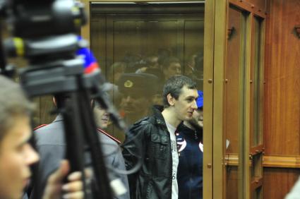 Подсудимый Акай Акаев, приговоренный к 5 годам колонии общего режима, в Мосгорсуде во время вынесения приговора по делу об убийстве болельщика ФК СПАРТАК Егора Свиридова. 28 сентября 2011 года.