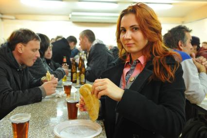 Чебуречная \"Дружба\" на Сухаревской . Москва. 27 октября 2011 года.