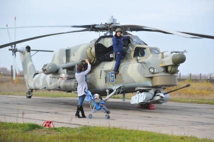 Центр боевого применения вертолетов в Торжке. Вертолет Ми-28.  23 октября 2011г.