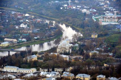 Вид города. г. Торжок, Собор Спаса Преображения. Река Тверца. 23 октября 2011г.