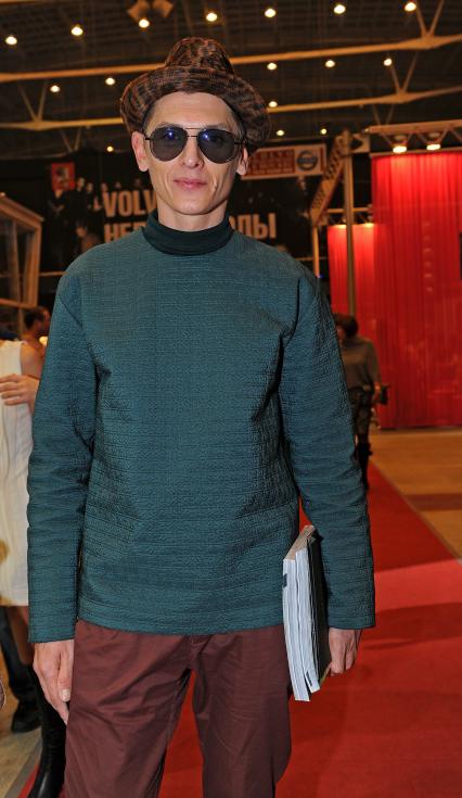 Закрытие Недели моды Volvo Fashion Week. На снимке: стилист Влад Лисовец. 31 октября 2011 года.