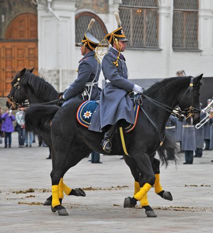 Церемония развода конных и пеших караулов Президентского полка. 31 октября 2011 года.