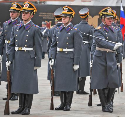 Церемония развода конных и пеших караулов Президентского полка. 31 октября 2011 года.