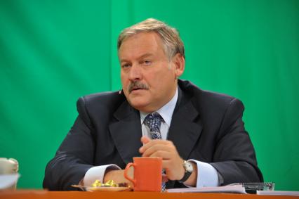 Депутат Госдумы РФ Константин Затулин в ИД КП. 18 ноября 2011 года.