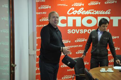 Романцев Олег - советский футболист (защитник), затем советский и российский тренер. В СС. 22 ноября 2011 года.