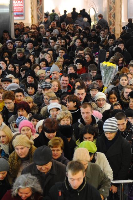 Час пик в метро,Москва, 26 ноября 2011 года