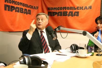 Президент ОАО \"РЖД\" Владимир Якунин в редакции КП. 19 января 2010 года.