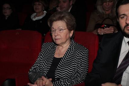 Премьера фильма ВЫСОЦКИЙ. СПАСИБО, ЧТО ЖИВОЙ. На снимке: вдова первого президента РФ Наина Ельцина. 29 ноября 2011 года.