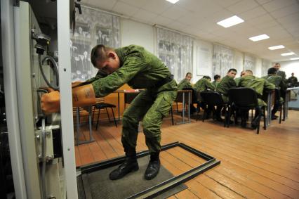 Учебный класс учебного центра по подготовке на военные специальности, Плесецк, 03 ноября 2011 года