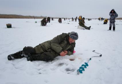 5 февраля 2011. Волгоградская область, Иловлинский район. Озеро Большой Ильмень. Соревнования по зимней рыбалке.