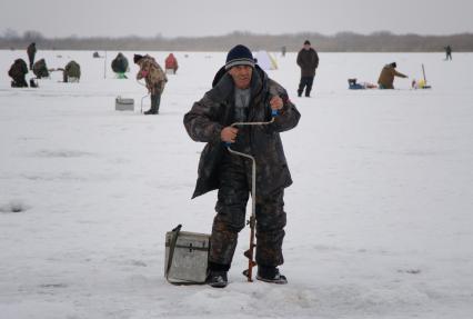 5 февраля 2011. Волгоградская область, Иловлинский район. Озеро Большой Ильмень. Соревнования по зимней рыбалке.