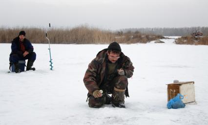 5 февраля 2011. Волгоградская область, Иловлинский район. Озеро Большой Ильмень. Соревнования по зимней рыбалке.