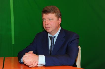 Руководитель Департамента СМИ и рекламы Москвы Владимир Черников. В ИД КП. 06 декабря 2011 года.