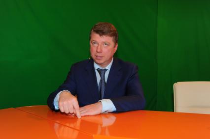 Руководитель Департамента СМИ и рекламы Москвы Владимир Черников. В ИД КП. 06 декабря 2011 года.