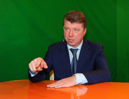 Руководитель Департамента СМИ и рекламы Москвы Владимир Черников. В ИД КП. 06 декабря 2011 года.