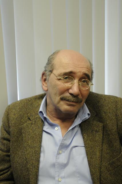 Писатель Александр Кабаков. 20 ноября 2009 года.