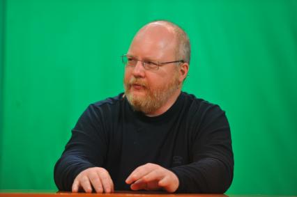 Крылов Константин - русский публицист, журналист, общественный деятель. В ИД КП. 13 декабря 2011 года.