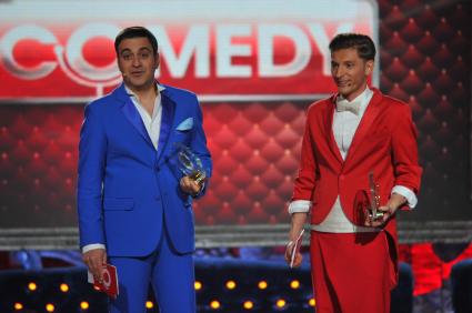 Comedy Club вручил новогодние награды. На снимке: резиденты COMEDY CLUB Гарик Мартиросян и Павел Воля. 07 декабря 2011 года.