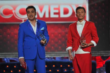 Comedy Club вручил новогодние награды. На снимке: резиденты COMEDY CLUB Гарик Мартиросян и Павел Воля. 07 декабря 2011 года.