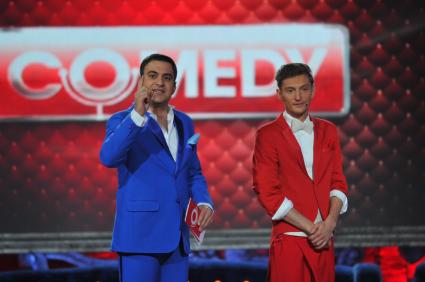 Comedy Club вручил новогодние награды. На снимке: резиденты COMEDY CLUB Гарик Мартиросян и Павел Воля. 07 декабря 2011 года.