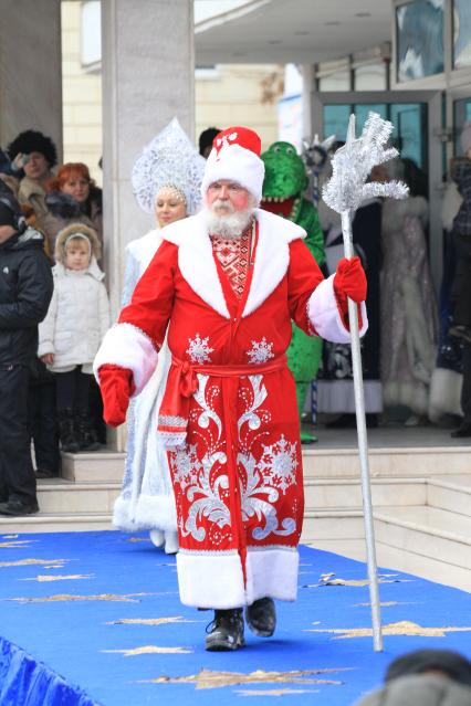 ПАРАД ДЕДОВ МОРОЗОВ. КРАСНОДАР. 24.12.2011.