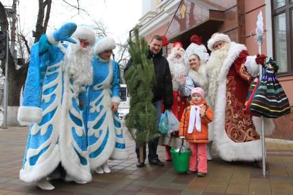 ПАРАД ДЕДОВ МОРОЗОВ. КРАСНОДАР. 24.12.2011.