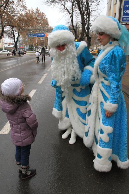 ПАРАД ДЕДОВ МОРОЗОВ. КРАСНОДАР. 24.12.2011.