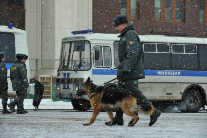 Сотрудники второго оперативного полка милиции ГУВД по г.Москве. Москва. 15 января 2011 года.