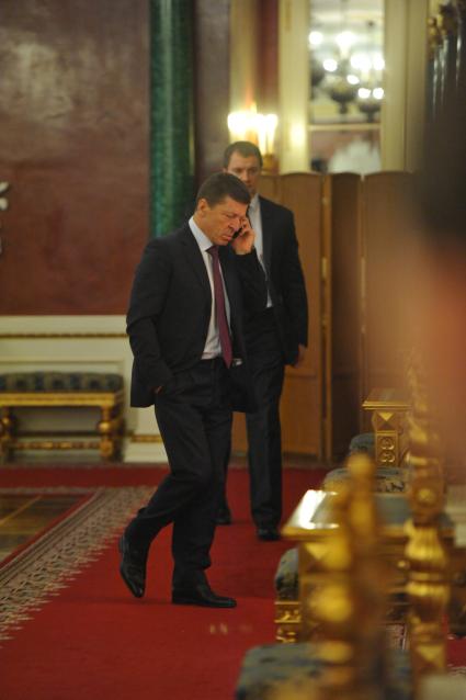Вице-премьер РФ Дмитрий Козак перед началом ежегодного послания президента России Дмитрия Медведева Федеральному Собранию РФ в Георгиевском зале Кремля. Москва. 22 декабря 2011 года.