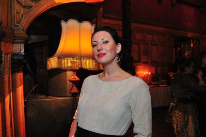 Новогодняя вечеринка, организованная Модным Домом HELEN YARMAK.На снимке: актриса Алика Смехова.08 декабря 2011 года.
