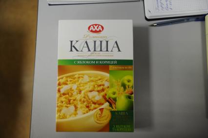 Каша быстрого приготовления. Упаковка овсяной каши. 17 января 2012 года.