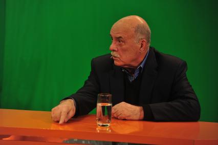 Руководитель предвыборного штаба кандидата в президенты Владимира Путина режиссер Станислав Говорухин. В ИД КП. 17 января 2012 года.