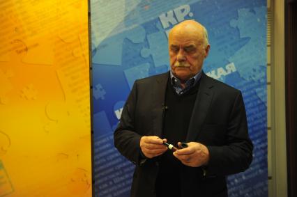 Руководитель предвыборного штаба кандидата в президенты Владимира Путина режиссер Станислав Говорухин. В ИД КП. 17 января 2012 года.
