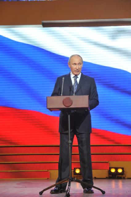 Торжественный вечер, посвященный Дню работника прокуратуры РФ. На снимке: председатель правительства РФ Владимир Путин. 12 января 2012 года.
