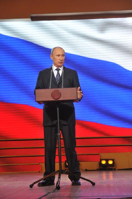 Торжественный вечер, посвященный Дню работника прокуратуры РФ. На снимке: председатель правительства РФ Владимир Путин. 12 января 2012 года.