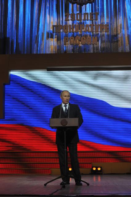Торжественный вечер, посвященный Дню работника прокуратуры РФ. На снимке: председатель правительства РФ Владимир Путин. 12 января 2012 года.