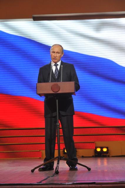 Торжественный вечер, посвященный Дню работника прокуратуры РФ. На снимке: председатель правительства РФ Владимир Путин. 12 января 2012 года.
