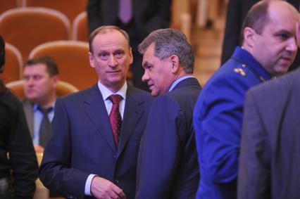 Торжественный вечер, посвященный Дню работника прокуратуры РФ. На снимке: секретарь Совета безопасности РФ Николай Патрушев и глава МЧС РФ Сергей Шойгу. 12 января 2012 года.