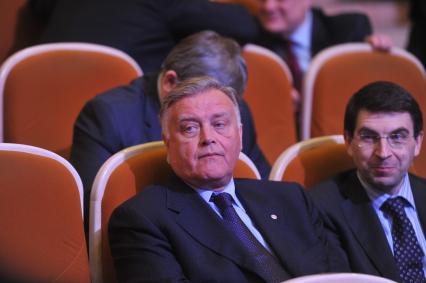 Торжественный вечер, посвященный Дню работника прокуратуры РФ. На снимке: президент ОАО РЖД Владимир Якунин и министр связи и массовых коммуникаций РФ Игорь Щеголев (слева направо). 12 января 2012 года.
