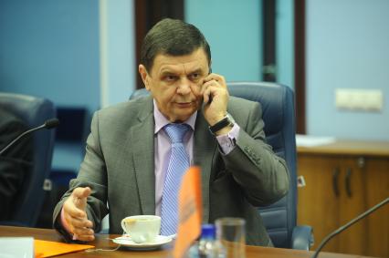 Николай Павлович Какора - вице-президент, интурист. Во время пресс-конференции в ИД КП. 19 января 2012.