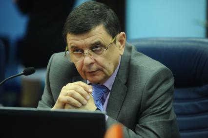 Николай Павлович Какора - вице-президент, интурист. Во время пресс-конференции в ИД КП. 19 января 2012.